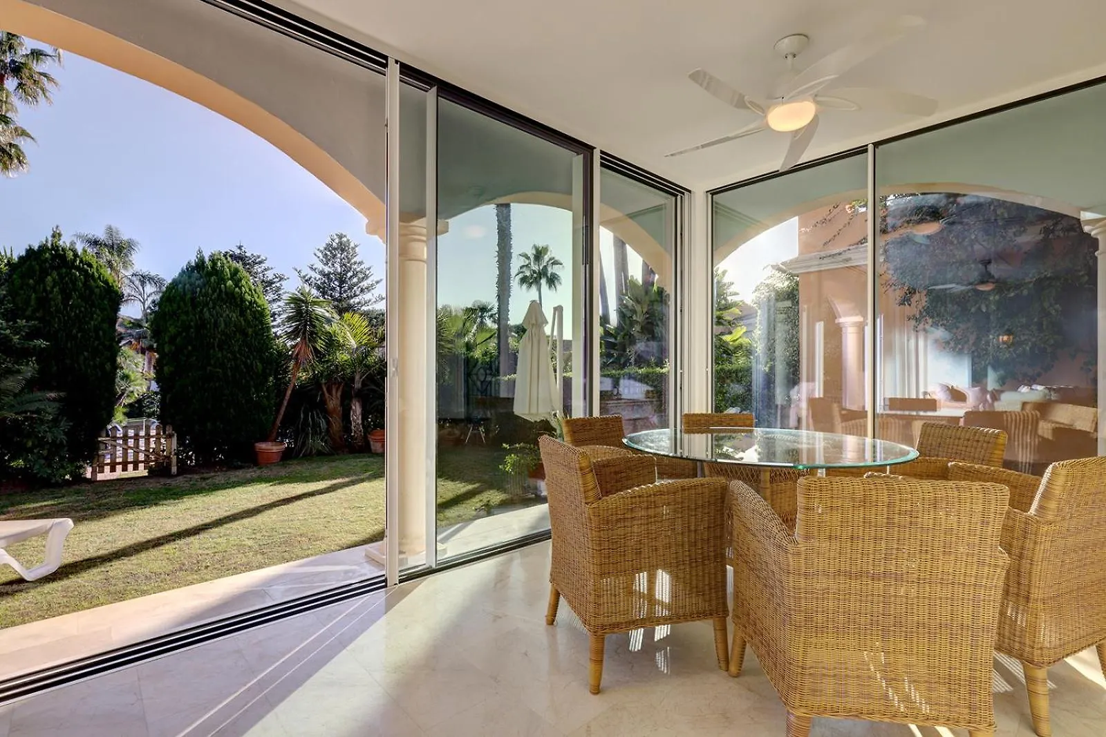 Large Ground Floor Apartment With Private Garden And Beach Access Estepona