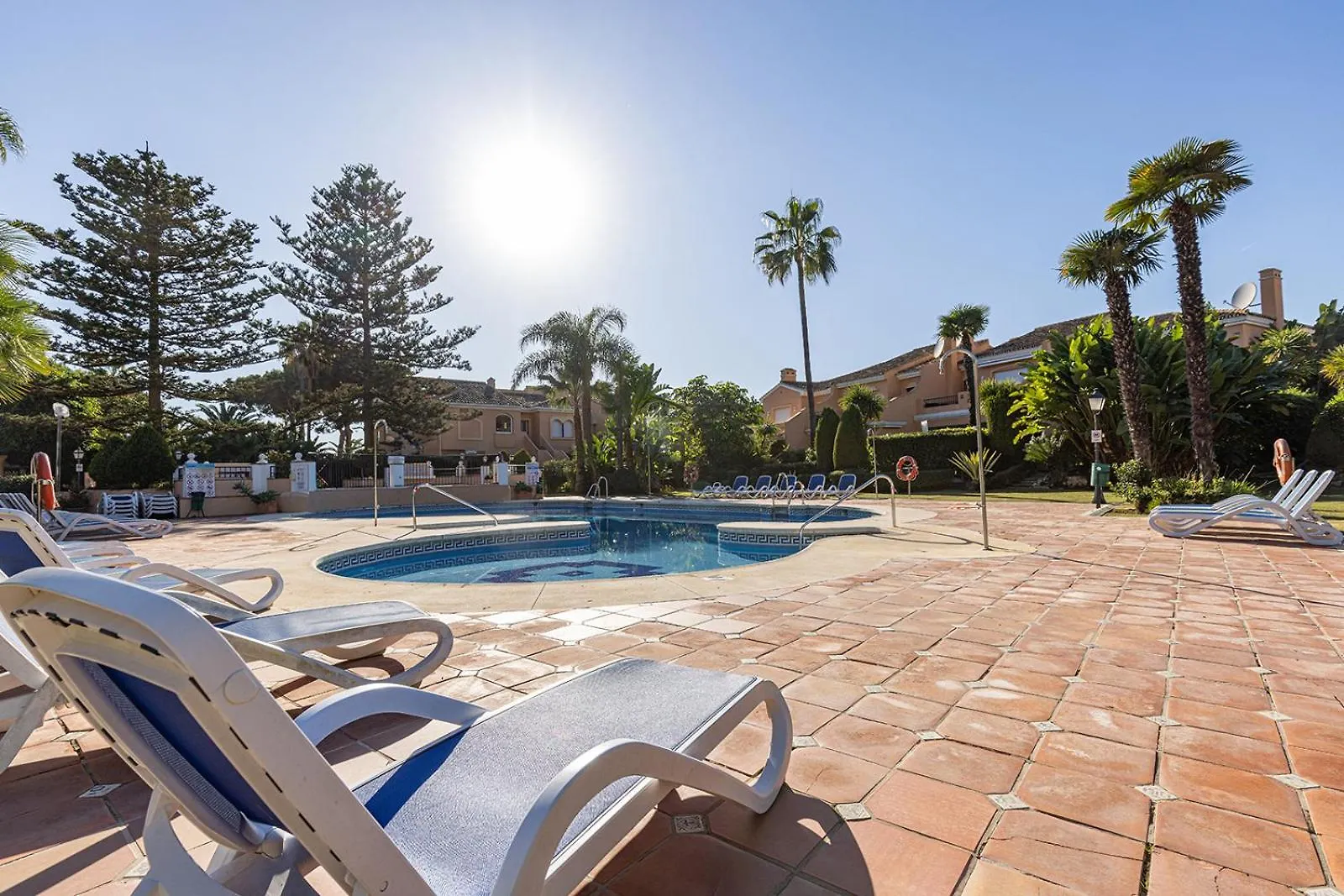 Large Ground Floor Apartment With Private Garden And Beach Access Estepona 0*,  Spain